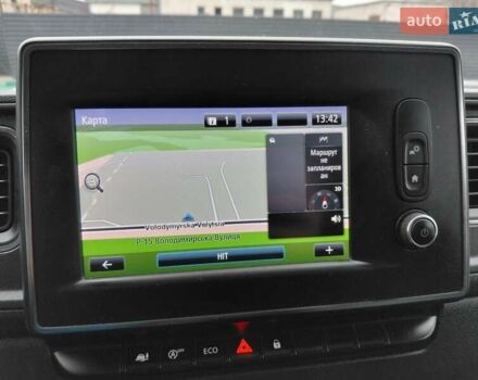 Белый Рено Мастер, объемом двигателя 2.3 л и пробегом 300 тыс. км за 22499 $, фото 59 на Automoto.ua