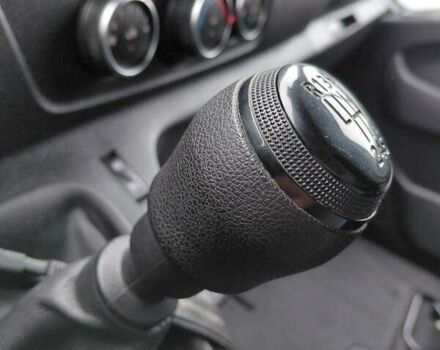 Белый Рено Мастер, объемом двигателя 2.3 л и пробегом 300 тыс. км за 22499 $, фото 76 на Automoto.ua