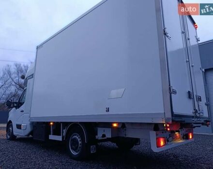 Белый Рено Мастер, объемом двигателя 2.3 л и пробегом 293 тыс. км за 21999 $, фото 13 на Automoto.ua