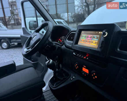 Белый Рено Мастер, объемом двигателя 2.3 л и пробегом 132 тыс. км за 28900 $, фото 31 на Automoto.ua