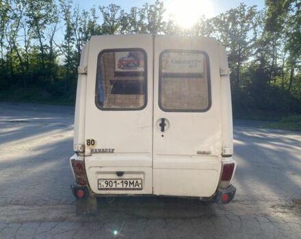 Білий Рено Мастєр, об'ємом двигуна 2.5 л та пробігом 300 тис. км за 999 $, фото 5 на Automoto.ua