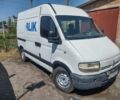 Белый Рено Мастер, объемом двигателя 2.5 л и пробегом 400 тыс. км за 3675 $, фото 1 на Automoto.ua