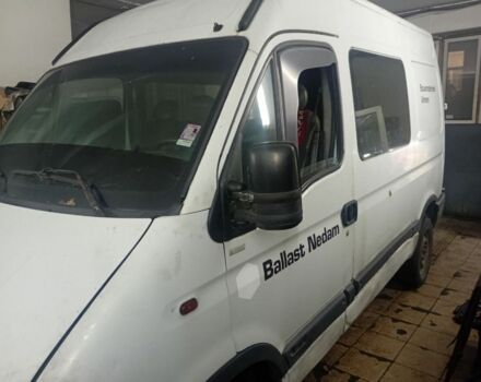 Белый Рено Мастер, объемом двигателя 2 л и пробегом 400 тыс. км за 2950 $, фото 3 на Automoto.ua