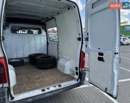 Белый Рено Мастер, объемом двигателя 2.2 л и пробегом 293 тыс. км за 4700 $, фото 17 на Automoto.ua