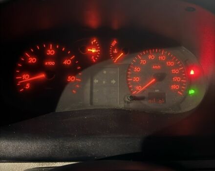 Белый Рено Мастер, объемом двигателя 1.9 л и пробегом 465 тыс. км за 4099 $, фото 4 на Automoto.ua