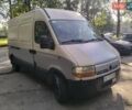 Белый Рено Мастер, объемом двигателя 2.5 л и пробегом 390 тыс. км за 5500 $, фото 2 на Automoto.ua