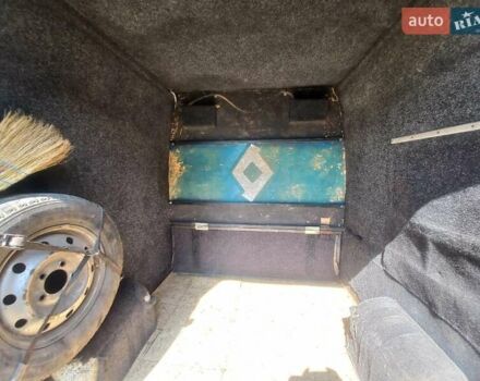 Білий Рено Мастєр, об'ємом двигуна 2.5 л та пробігом 320 тис. км за 4800 $, фото 13 на Automoto.ua