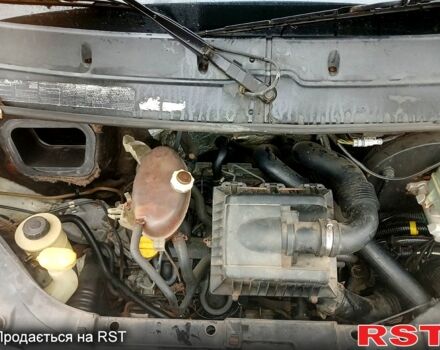 Белый Рено Мастер, объемом двигателя 2.5 л и пробегом 650 тыс. км за 7500 $, фото 6 на Automoto.ua