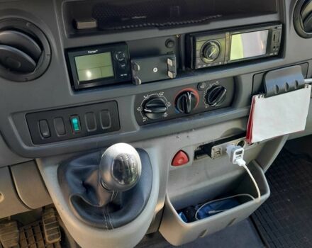 Белый Рено Мастер, объемом двигателя 2.5 л и пробегом 300 тыс. км за 5900 $, фото 4 на Automoto.ua