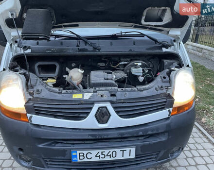 Белый Рено Мастер, объемом двигателя 2.46 л и пробегом 306 тыс. км за 7900 $, фото 11 на Automoto.ua