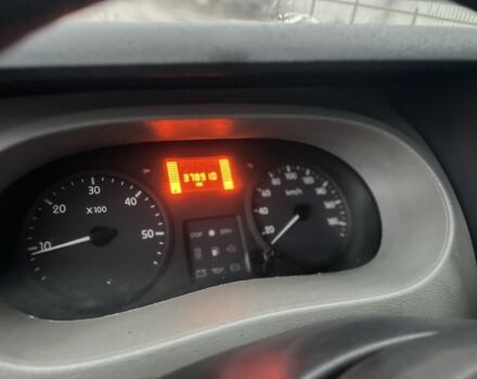 Белый Рено Мастер, объемом двигателя 2.5 л и пробегом 378 тыс. км за 6999 $, фото 8 на Automoto.ua