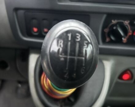 Белый Рено Мастер, объемом двигателя 2.5 л и пробегом 378 тыс. км за 6999 $, фото 10 на Automoto.ua