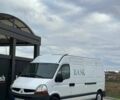 Белый Рено Мастер, объемом двигателя 2.5 л и пробегом 300 тыс. км за 3999 $, фото 1 на Automoto.ua
