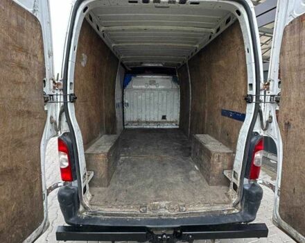 Белый Рено Мастер, объемом двигателя 2.5 л и пробегом 300 тыс. км за 3999 $, фото 5 на Automoto.ua