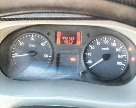 Белый Рено Мастер, объемом двигателя 2.5 л и пробегом 441 тыс. км за 7300 $, фото 6 на Automoto.ua