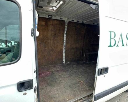 Белый Рено Мастер, объемом двигателя 2.5 л и пробегом 300 тыс. км за 3999 $, фото 7 на Automoto.ua