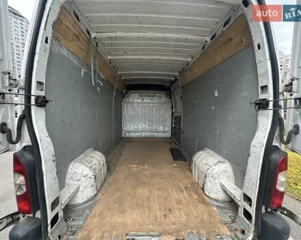 Белый Рено Мастер, объемом двигателя 2.46 л и пробегом 327 тыс. км за 5400 $, фото 6 на Automoto.ua