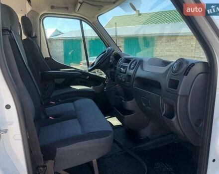 Белый Рено Мастер, объемом двигателя 2.3 л и пробегом 372 тыс. км за 13000 $, фото 33 на Automoto.ua