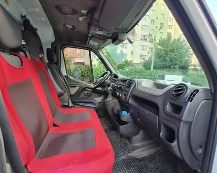 Белый Рено Мастер, объемом двигателя 2.3 л и пробегом 340 тыс. км за 9200 $, фото 1 на Automoto.ua