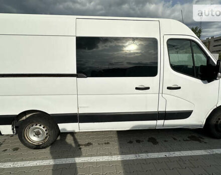 Белый Рено Мастер, объемом двигателя 2.3 л и пробегом 264 тыс. км за 11250 $, фото 1 на Automoto.ua