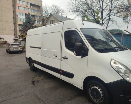 Белый Рено Мастер, объемом двигателя 2.3 л и пробегом 374 тыс. км за 11000 $, фото 1 на Automoto.ua