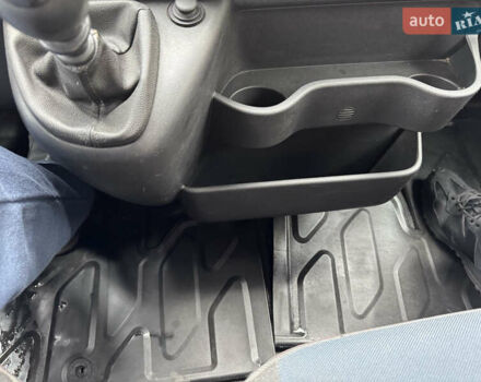 Белый Рено Мастер, объемом двигателя 2.3 л и пробегом 530 тыс. км за 9350 $, фото 22 на Automoto.ua