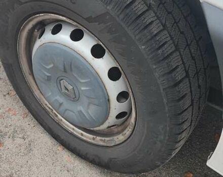 Белый Рено Мастер, объемом двигателя 2.3 л и пробегом 263 тыс. км за 13000 $, фото 16 на Automoto.ua