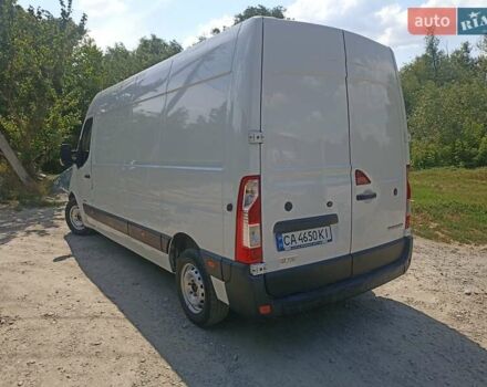 Белый Рено Мастер, объемом двигателя 2.3 л и пробегом 500 тыс. км за 12500 $, фото 1 на Automoto.ua