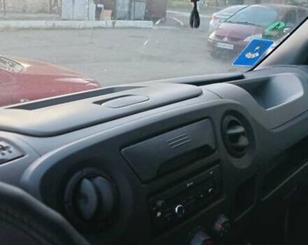 Белый Рено Мастер, объемом двигателя 2.3 л и пробегом 370 тыс. км за 10000 $, фото 5 на Automoto.ua