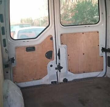 Белый Рено Мастер, объемом двигателя 2.3 л и пробегом 370 тыс. км за 10000 $, фото 7 на Automoto.ua