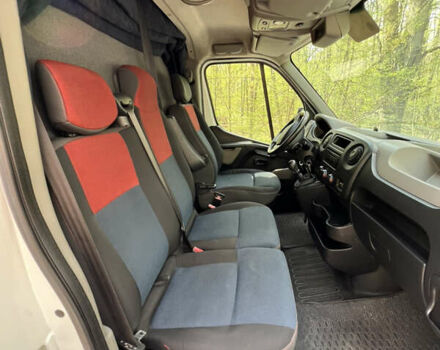 Белый Рено Мастер, объемом двигателя 2.3 л и пробегом 280 тыс. км за 12500 $, фото 36 на Automoto.ua