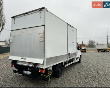 Белый Рено Мастер, объемом двигателя 2.3 л и пробегом 230 тыс. км за 15400 $, фото 4 на Automoto.ua