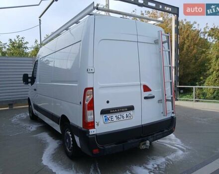 Белый Рено Мастер, объемом двигателя 2.3 л и пробегом 330 тыс. км за 12500 $, фото 2 на Automoto.ua