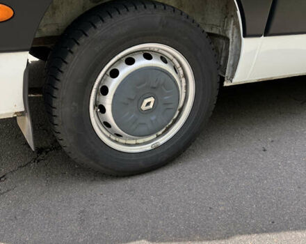 Белый Рено Мастер, объемом двигателя 2.3 л и пробегом 280 тыс. км за 12500 $, фото 26 на Automoto.ua