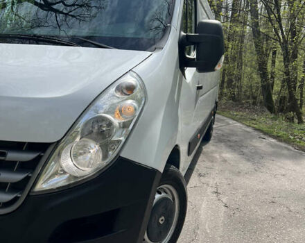 Белый Рено Мастер, объемом двигателя 2.3 л и пробегом 280 тыс. км за 12500 $, фото 5 на Automoto.ua