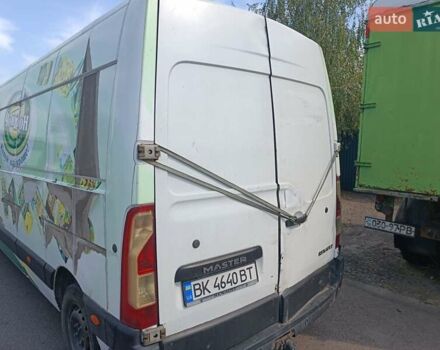 Білий Рено Мастєр, об'ємом двигуна 2.3 л та пробігом 712 тис. км за 5100 $, фото 3 на Automoto.ua