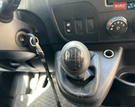 Белый Рено Мастер, объемом двигателя 2.3 л и пробегом 280 тыс. км за 12500 $, фото 41 на Automoto.ua