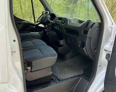 Белый Рено Мастер, объемом двигателя 2.3 л и пробегом 280 тыс. км за 12500 $, фото 34 на Automoto.ua