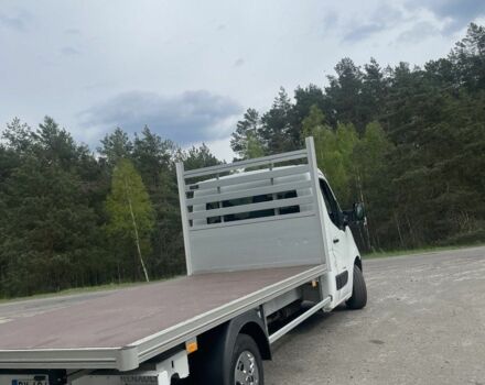 Белый Рено Мастер, объемом двигателя 2.3 л и пробегом 407 тыс. км за 11700 $, фото 3 на Automoto.ua