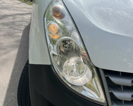 Белый Рено Мастер, объемом двигателя 2.3 л и пробегом 280 тыс. км за 12500 $, фото 4 на Automoto.ua