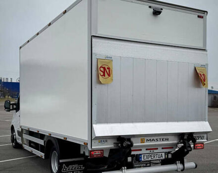 Белый Рено Мастер, объемом двигателя 2.3 л и пробегом 138 тыс. км за 24999 $, фото 4 на Automoto.ua
