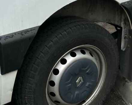 Білий Рено Мастєр, об'ємом двигуна 2.3 л та пробігом 313 тис. км за 13100 $, фото 3 на Automoto.ua