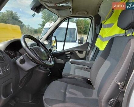 Белый Рено Мастер, объемом двигателя 2.3 л и пробегом 425 тыс. км за 12900 $, фото 45 на Automoto.ua