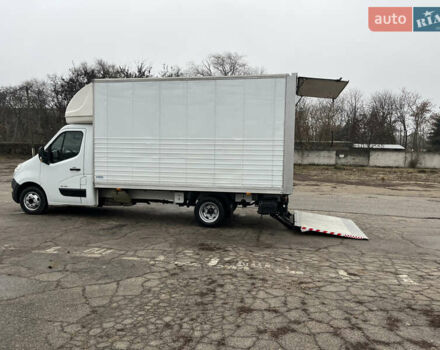 Белый Рено Мастер, объемом двигателя 2.3 л и пробегом 271 тыс. км за 15700 $, фото 6 на Automoto.ua