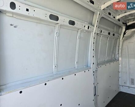 Белый Рено Мастер, объемом двигателя 2.3 л и пробегом 496 тыс. км за 11600 $, фото 22 на Automoto.ua