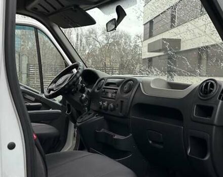 Білий Рено Мастєр, об'ємом двигуна 2.3 л та пробігом 313 тис. км за 13100 $, фото 9 на Automoto.ua