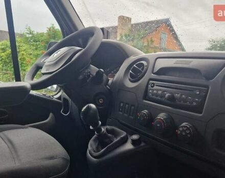 Белый Рено Мастер, объемом двигателя 0 л и пробегом 290 тыс. км за 17900 $, фото 1 на Automoto.ua