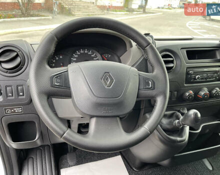 Рено Мастєр 2015 у Радивилове на Automoto.ua Білий Рено Мастєр, об'ємом двигуна 2.3 л та пробігом 280 тис. км за 14500 $, фото 35 на Automoto.ua