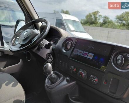 Белый Рено Мастер, объемом двигателя 2.3 л и пробегом 302 тыс. км за 12900 $, фото 31 на Automoto.ua