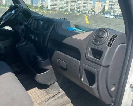 Белый Рено Мастер, объемом двигателя 2.3 л и пробегом 222 тыс. км за 11500 $, фото 4 на Automoto.ua